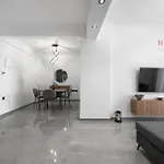 Greybow, Nilie Hospitality Mgmt